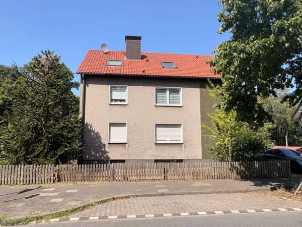 Immobilie in Bottrop - 3,5-Zimmer-Wohnung mit Garage im 1. Obergeschoss - Bild 2