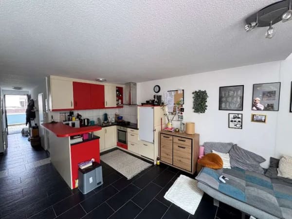 Immobilie in Remseck am Neckar - Willkommen auf der Sonnenseite des Lebens - Außergewöhnliche Maisonette in Ortsrandlage von Remseck - Bild 1