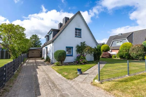 Immobilie in Hemmingstedt - Familienfreundliches Einfamilienhaus in bevorzugter Wohnlage von Hemmingstedt - Bild 0