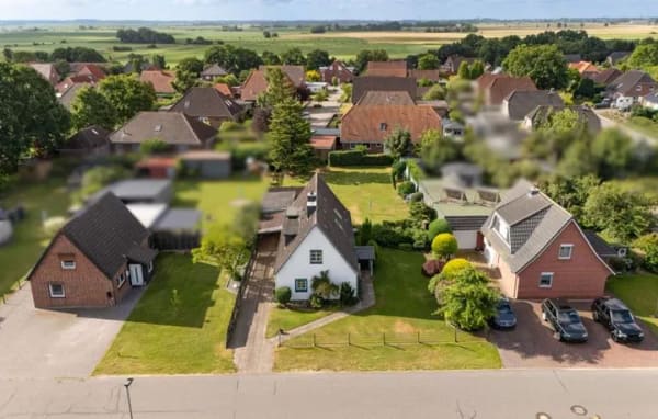 Immobilie in Hemmingstedt - Familienfreundliches Einfamilienhaus in bevorzugter Wohnlage von Hemmingstedt - Bild 1