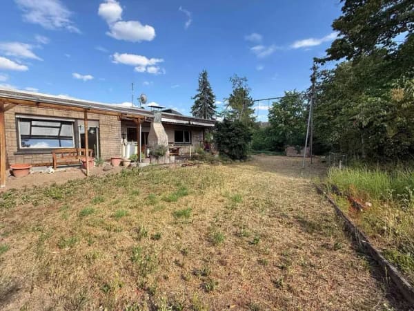 Immobilie in Neulußheim - Bungalow mit Potenzial – ca. 122 m² Wohnfläche auf einer Ebene, voll unterkellert & sofort verfügbar - Bild 1