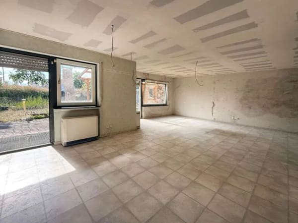 Immobilie in Neulußheim - Bungalow mit Potenzial – ca. 122 m² Wohnfläche auf einer Ebene, voll unterkellert & sofort verfügbar - Bild 4