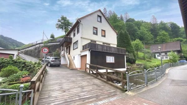 Immobilie in Bad Peterstal-Griesbach - Bad Peterstal-Griesbach - Die Natur als täglicher Begleiter! - Bild 0