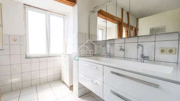 Immobilie in Untermünkheim - Wohnen mit Charakter – Historische Wohnung mit viel Raum und Licht - Bild 4