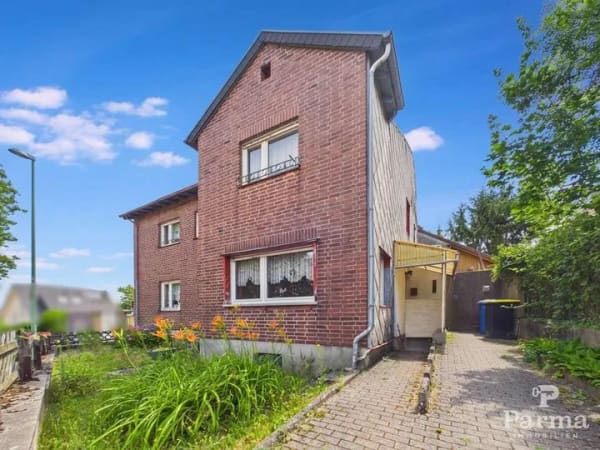 Immobilie in Düren - Ruhig gelegenes einseitig angebautes Einfamilienhaus für Handwerker in Düren-Berzbuir - Bild 1