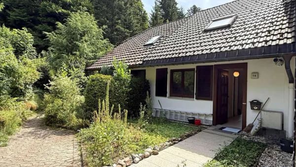 Immobilie in Todtmoos - Rückzugsort im Grünen: Gepflegtes Reihenmittelhaus mit Südbalkon & direktem Waldzugang in Todtmoos - Bild 1