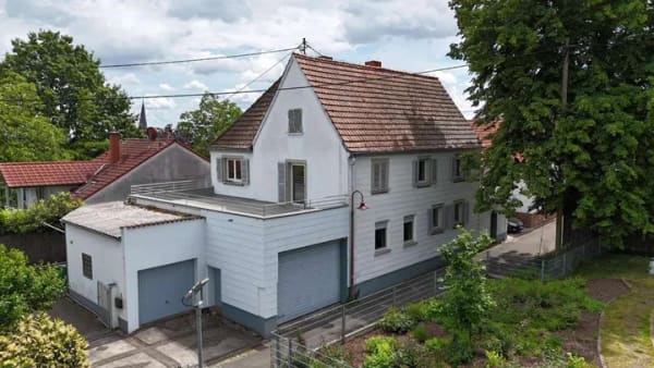 Immobilie in Rhodt unter Rietburg - Vielseitig nutzbares Haus in Rhodt - Bild 0