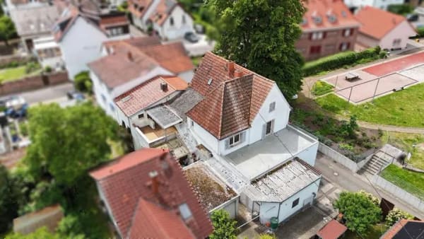 Immobilie in Rhodt unter Rietburg - Vielseitig nutzbares Haus in Rhodt - Bild 1