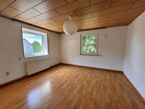 Immobilie in Rhodt unter Rietburg - Vielseitig nutzbares Haus in Rhodt - Bild 4