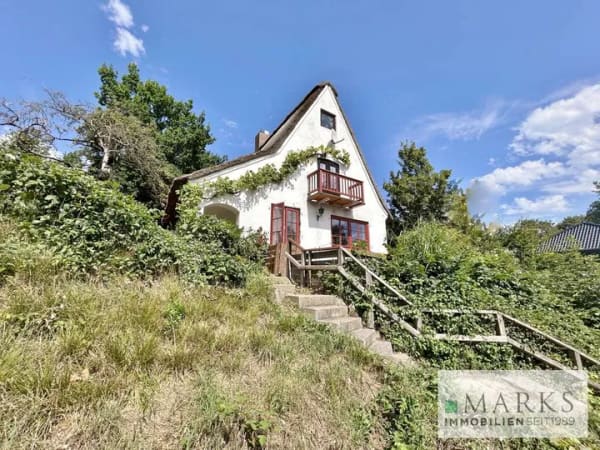 Immobilie in Plön - Wohnen mit Blick auf den Plöner See – gepflegtes Einfamilienhaus in bester Lage - Bild 0