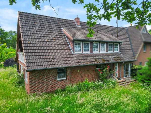 Immobilie in Ganderkesee - Ganderkesee-Hohenböken | Naturnahes Zweifamilienhaus mit großem Grundstück - Bild 2