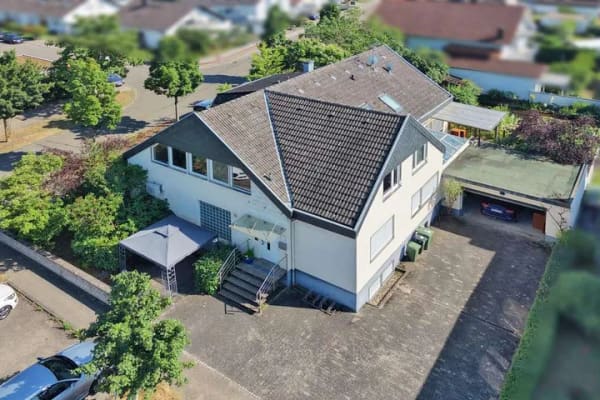 Immobilie in Bruchsal - Großzügiges Wohn- und Geschäftshaus mit Praxis, flexiblem Nutzungspotenzial und Gartenidylle - Bild 4