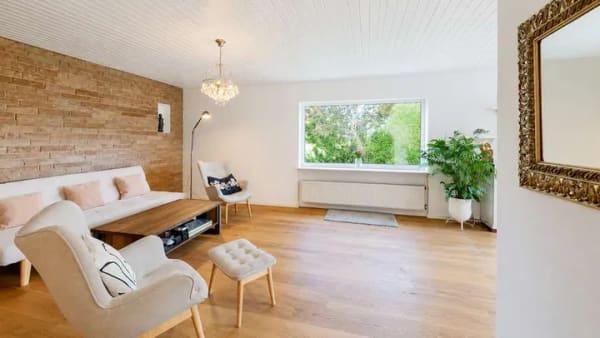 Immobilie in Bottenbach - Stilvolles Wohnen mit Weitblick: Exklusiver Bungalow in ruhiger Wohnlage - Bild 2