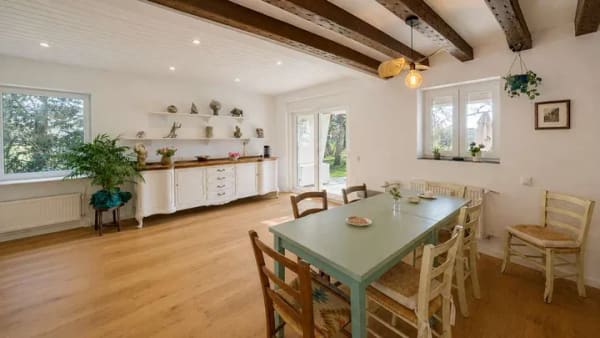 Immobilie in Bottenbach - Stilvolles Wohnen mit Weitblick: Exklusiver Bungalow in ruhiger Wohnlage - Bild 3