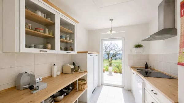 Immobilie in Bottenbach - Stilvolles Wohnen mit Weitblick: Exklusiver Bungalow in ruhiger Wohnlage - Bild 4