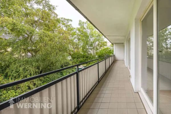 Immobilie in Bonn - 4-Zimmer-Wohnung zur individuellen Neugestaltung – mit großem Balkon und Garage - Bild 4