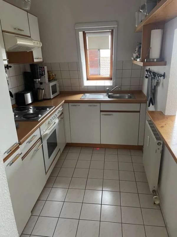 Immobilie in Neckarwestheim - Wohnen & Arbeiten perfekt kombiniert: Helle DG-Wohnung mit separaten Arbeitsraum - Bild 3
