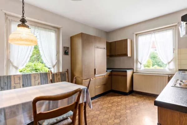 Immobilie in Harsewinkel - Zweifamilienhaus mit 712 m² Grundstück und Doppelgarage in Harsewinkel - Bild 2
