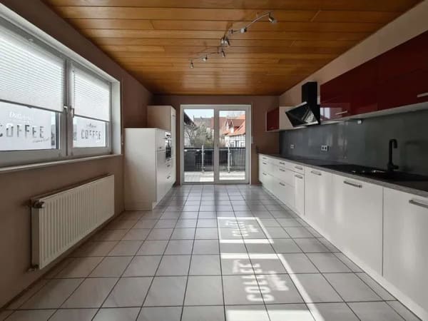 Immobilie in Queidersbach - Queidersbach, 3 ZKB, Balkon, Gäste WC, Tageslichtbad, EBK, 2 Stellplätze - Bild 4