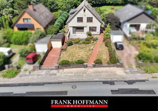 Immobilie in Kisdorf - Zweifamilienhaus auf großzügigem Grundstück – Ihr Sanierungsprojekt mit viel Potenzial in Kisdorf - Bild 0