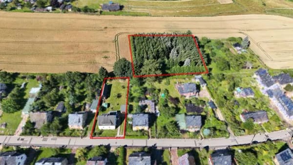 Immobilie in Raschau-Markersbach - Gemütliches Einfamilienhaus in ruhiger Wohnsiedlung mit schönem Garten und kleinem Wald in Raschau - Bild 2
