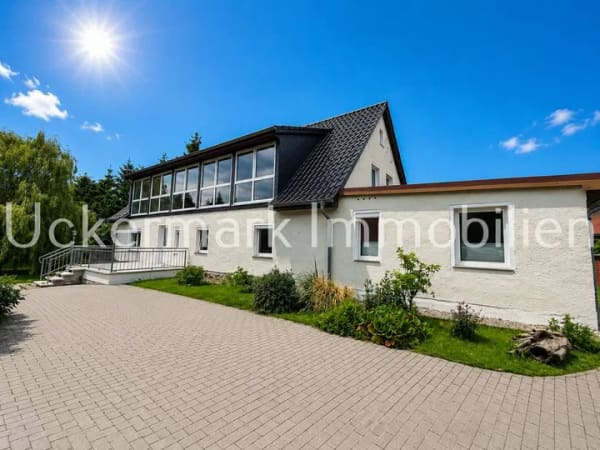 Immobilie in Woldegk - Großes Haus auf großem Grundstück-naturnah leben im Land der Seen und Wälder - Bild 2