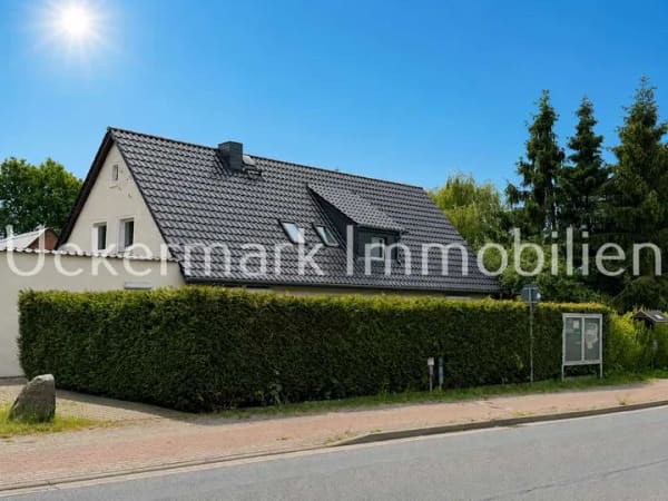 Immobilie in Woldegk - Großes Haus auf großem Grundstück-naturnah leben im Land der Seen und Wälder - Bild 4