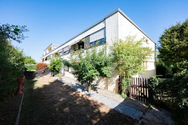 Immobilie in Flein - Großzügige Erdgeschosswohnung in Flein –  3 oder 4 Zimmer, saniert, Gartenanteil und Garage inklusiv - Bild 0