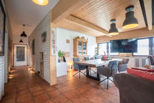 Immobilie in Laer - Zwei Immobilien, ein Standort. Hochwertig saniertes Wohnhaus und Gewerbeimmobilie auf 3.078 m² - Bild 1