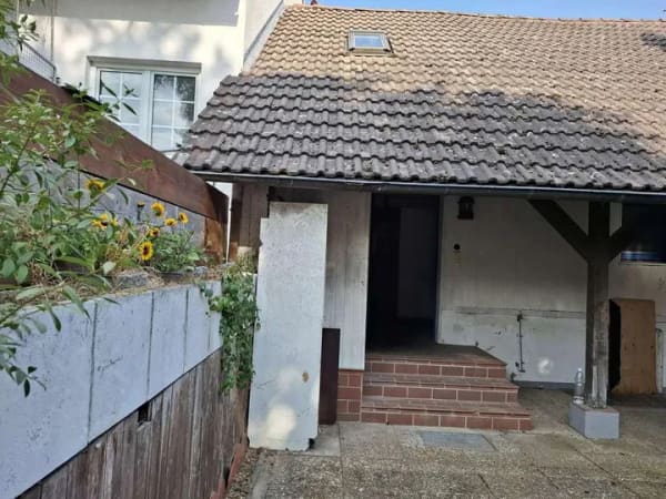 Immobilie in Reinheim - Charmantes Häuschen mit Potenzial - Bild 0