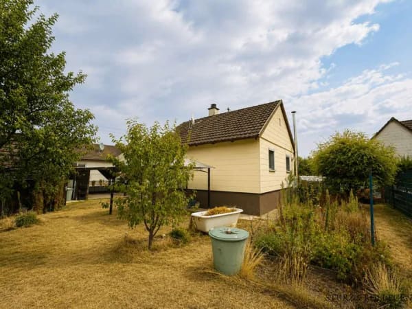 Immobilie in Schwanau - Einfamilienhaus mit Bauplatzpotenzial in ruhiger Wohnlage - Bild 1
