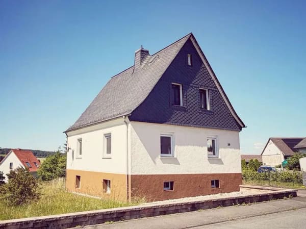 Immobilie in Hohenahr - LIEBLINGSPLATZ  
Hohenahr-Erda
Einfamilienhaus mit großem Garten, Doppelgarage und Carport - Bild 1