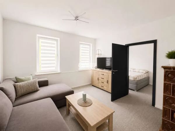Immobilie in Zella-Mehlis - antaris Immobilien GmbH ** Mehrfamilienhaus mit 8,5 % Rendite!!! ** - Bild 2