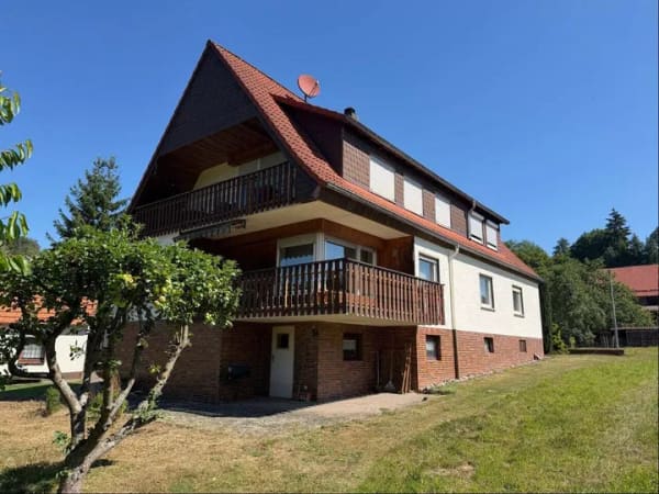 Immobilie in Bad Hersfeld - Zweifamilienhaus in Bad Hersfeld mit 3 Garagen - Bild 0
