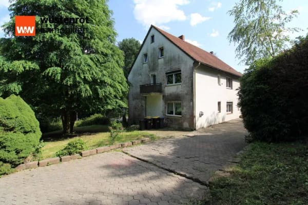 Immobilie in Rödinghausen - Viel Haus. Viel Grundstück. Viele Möglichkeiten - Großzügiges Einfamilienhaus in Rödinghausen - Bild 0