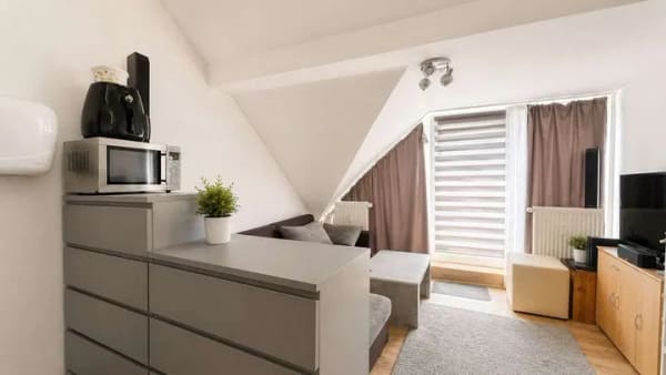 Immobilie in Seelze - Gemütliches 1,5-Zimmer-Maisonette-Apartment mit Balkon & Tiefgaragenstellplatz - Bild 3