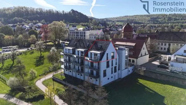 Immobilie in Lauchheim - Barrierefreie Dachgeschoss-Wohnung mit Balkon in Traumlage - Bild 0