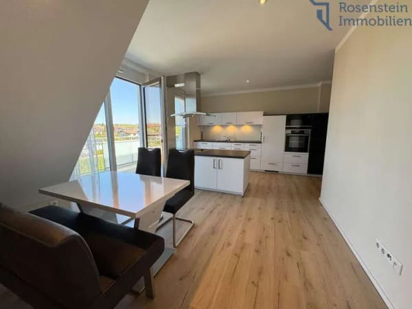 Immobilie in Lauchheim - Barrierefreie Dachgeschoss-Wohnung mit Balkon und PV-Anlage - Bild 1