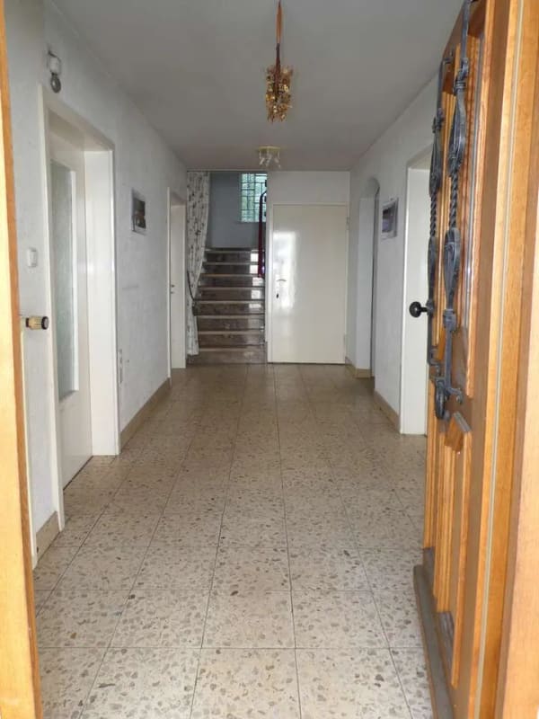 Immobilie in Haldenwang - Großes, freistehendes Wohnhaus mit Nebengebäuden in Haldenwang (bei Burgau/Schwaben) zu verkaufen! - Bild 3