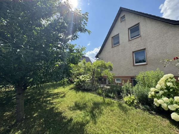 Immobilie in Demitz-Thumitz - Gepflegtes Einfamilienhaus mit schönem Garten - sofort bezugsfrei - Bild 2