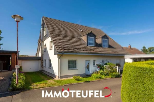 Immobilie in Lugau - Familienglück in ruhiger Lage – Doppelhaushälfte mit Kamin, Photovoltaik und herrlichem Feldrandblic - Bild 2