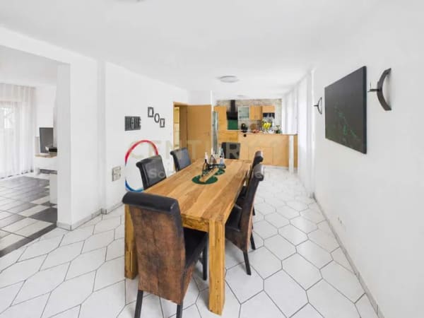 Immobilie in Aspisheim - Mehrgenerationenhaus mit separater Ferienwohnung, Werkstatt und Blick über die Weinberge - Bild 2