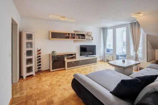 Immobilie in Poing - Poing: Charmante 2-Zimmer DG-Wohnung - vermietet - Bild 1