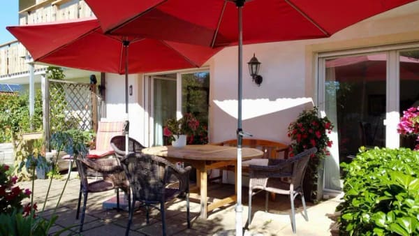 Immobilie in Seeon-Seebruck - Wohnen wie im eigenen Haus - kernsaniertes Bauernhaus mit Garten & Seeblick am Chiemsee - Bild 3