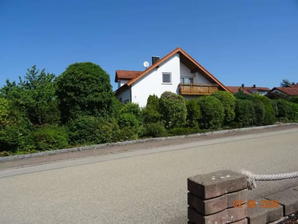 Immobilie in Tannhausen - Großzügiges Haus mit wundervollem Garten und Doppelgarage in Tannhausen - Bild 2