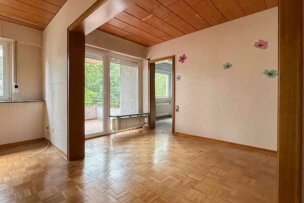 Immobilie in Ahlen - Ihr neues Zuhause: Bezugsfreie 4,5-Zimmerwohnung mit Balkon und Garage in Ahlen - Bild 1