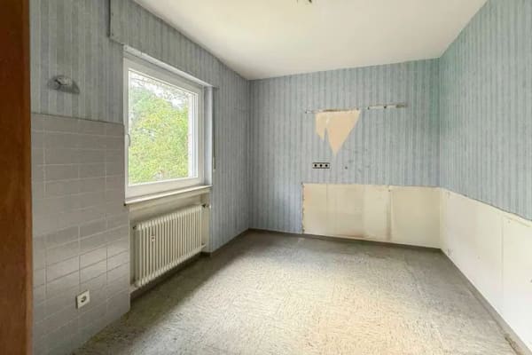 Immobilie in Ahlen - Ihr neues Zuhause: Bezugsfreie 4,5-Zimmerwohnung mit Balkon und Garage in Ahlen - Bild 2