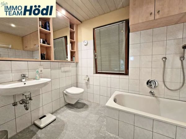 Immobilie in Wannweil - Charmantes Haus mit Scheune und Ladengeschäft in Wannweil !! - Bild 3