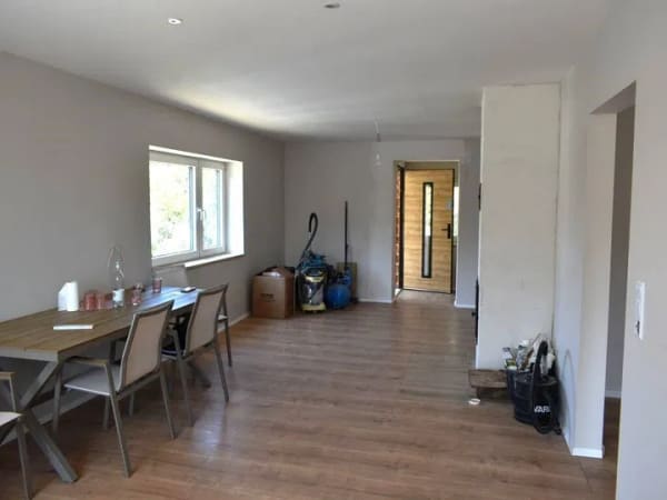 Immobilie in Eiterfeld - Weitgehend saniertes 6-Zi-Einfamilienhaus auf großem Grundstück! - Bild 2