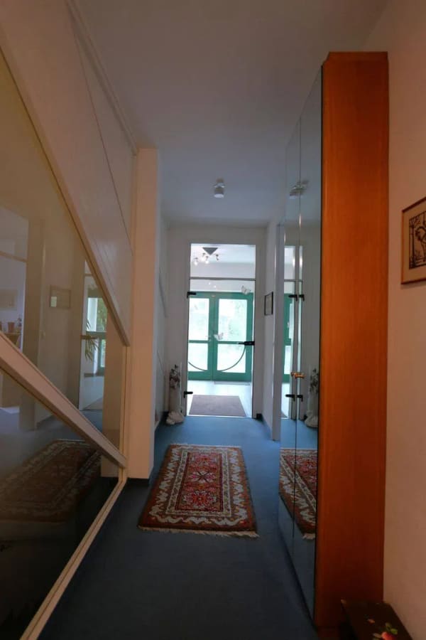 Immobilie in Heßdorf - Großzügige Wohnung mit 12 Zimmern und Privatgarten in ruhiger und naturnaher Wohnlage von Heßdorf (Objektnummer: 0703CJ26H) - Bild 3